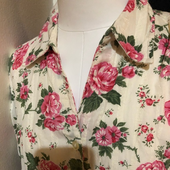 Ladies button down - Picture 5 of 6